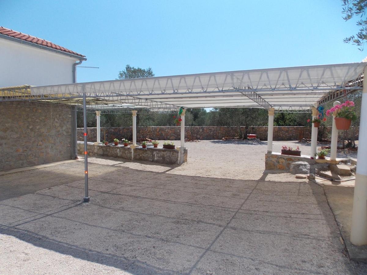 Apartments Miro Kornić Exterior foto